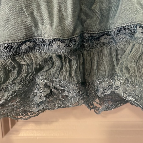 Blue Lace & Crinoline Top - Picture 8 of 12